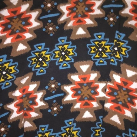 Women’s Rue 21 Tribal Pattern Skater Skirt Size S - Picture 3 of 6